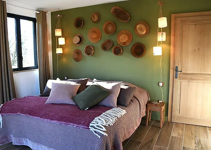 Domaine De La Lochetiere D'hotes Bed & Breakfast 3*